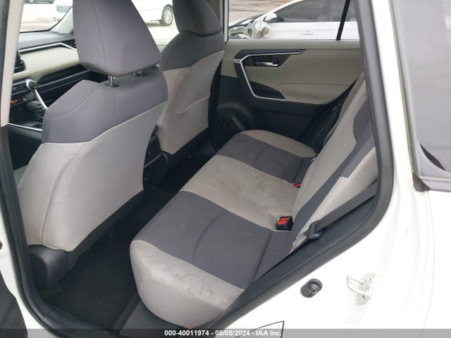 Toyota Rav4 Xle 2019 JTMW1RFV7KD015329 Image 8