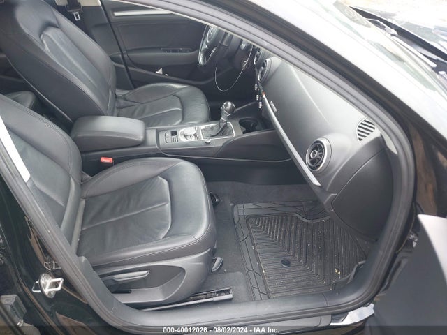 Audi A3 2.0t Premium 2015 WAUBFGFF4F1132593 Image 5