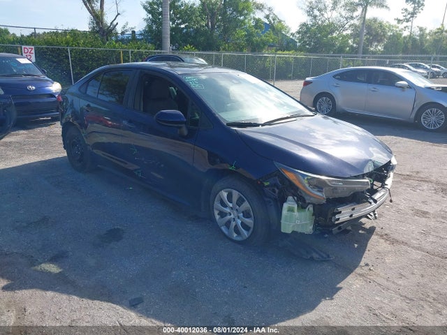 Toyota COROLLA LE 2021 5YFEPMAE8MP267272 головне зображення