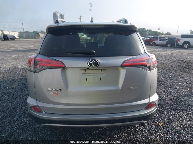 Toyota Rav4 Xle 2017 2T3WFREVXHW318085 Image 17