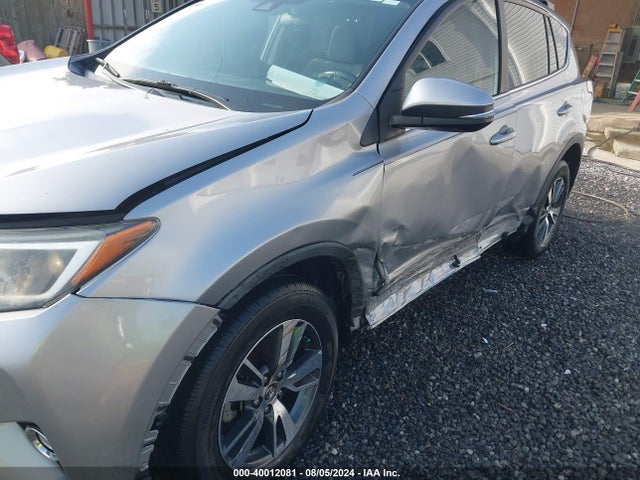 Toyota Rav4 Xle 2017 2T3WFREVXHW318085 Image 19