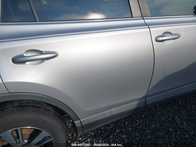 Toyota Rav4 Xle 2017 2T3WFREVXHW318085 Image 21