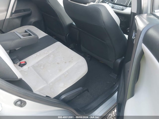 Toyota Rav4 Xle 2017 2T3WFREVXHW318085 Image 8