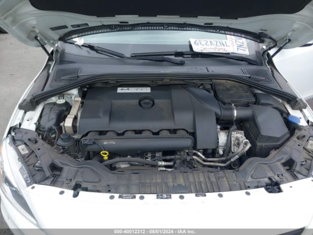 YV1902SS2F1251634 Volvo V60 T6 R-design Platinum