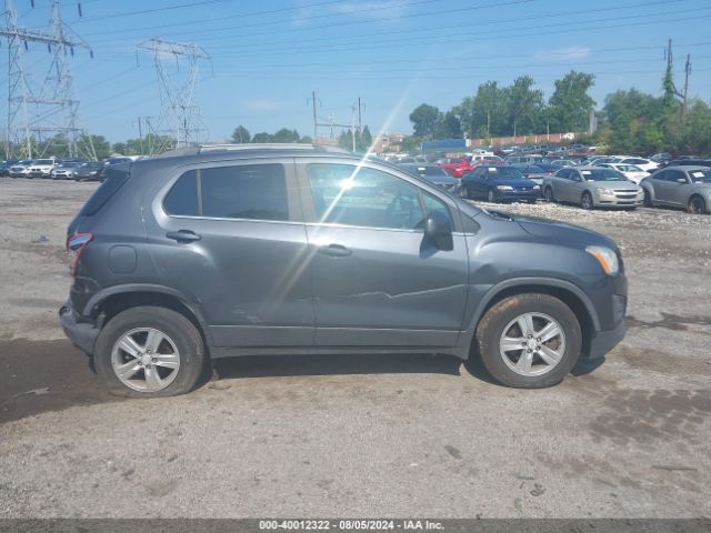 3GNCJPSB8GL125785 Chevrolet Trax Lt