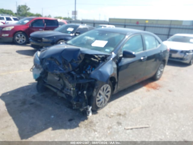 Toyota COROLLA LE 2018 2T1BURHE1JC089358 Image 2