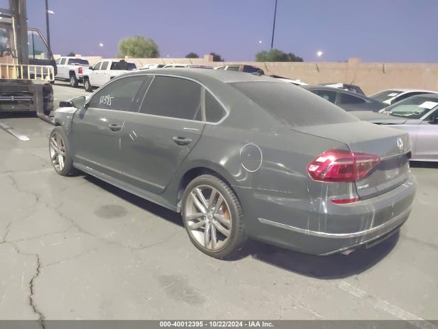1VWDT7A39HC016697 Volkswagen Passat 1.8t R-line