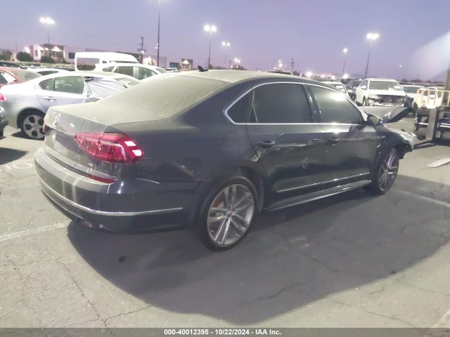 1VWDT7A39HC016697 Volkswagen Passat 1.8t R-line