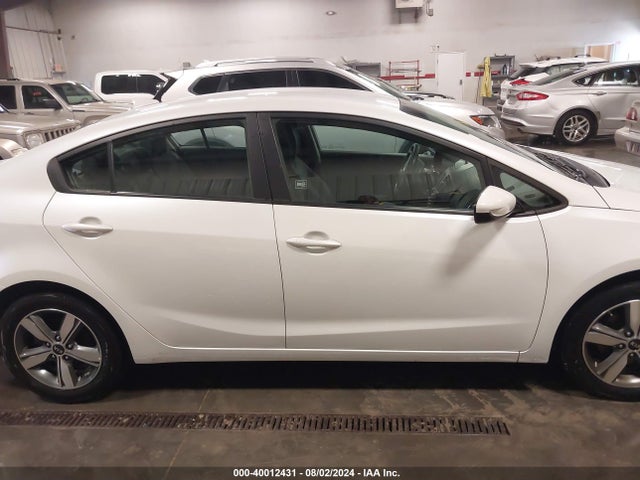 KIA FORTE LX 2018 3KPFL4A7XJE274836 Image 13