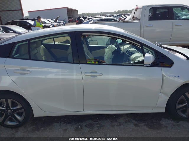 Toyota PRIUS XLE 2019 JTDKARFU8K3089404 Image 12