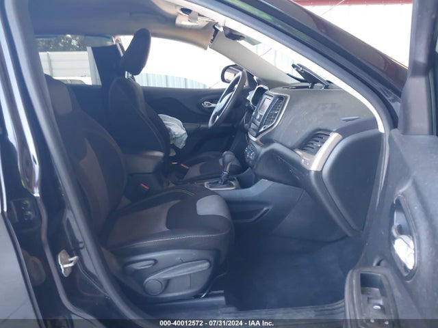 1C4PJLAB6FW516804 Jeep Cherokee Sport