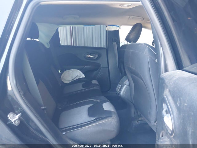 1C4PJLAB6FW516804 Jeep Cherokee Sport
