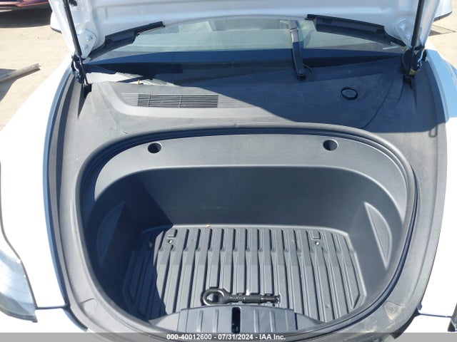 2023 TESLA MODEL 3 5YJ3E1EA0PF516909 Photo 9