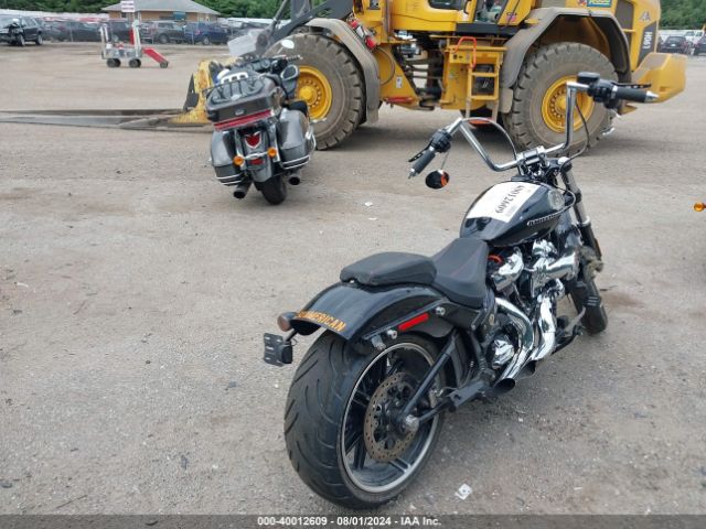 2018 HARLEY-DAVIDSON FXBR 1HD1YEJ18JC034428 Photo 3