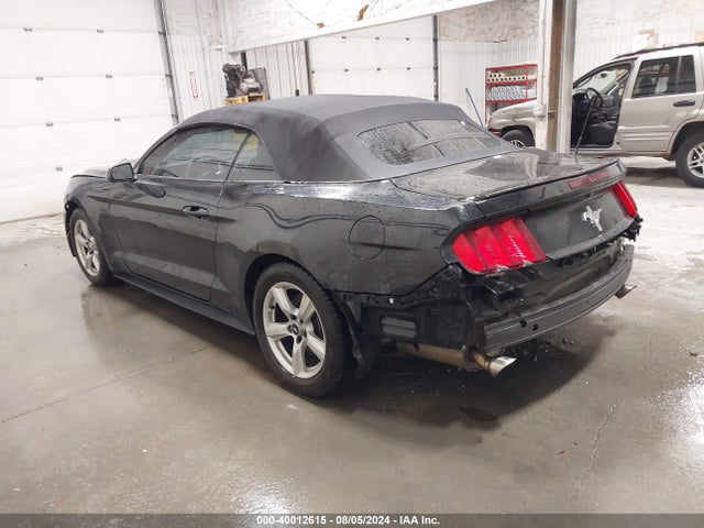 Ford Mustang V6 2017 1FATP8EM0H5333550 Image 3