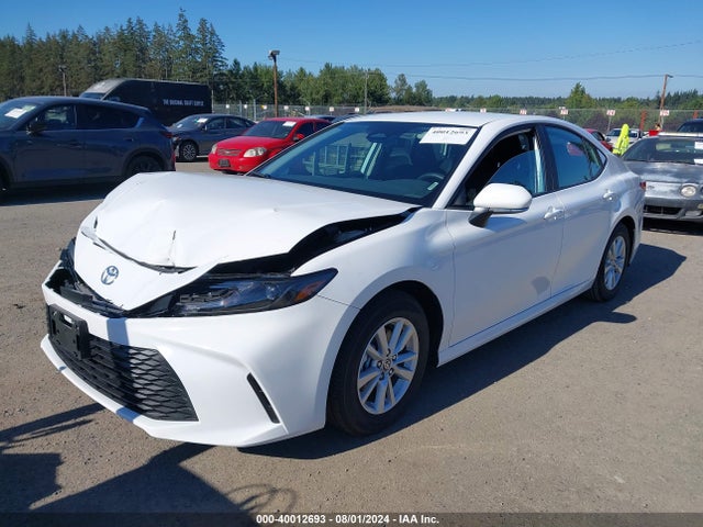 Toyota CAMRY LE 2025 4T1DAACK0SU504427 Image 2