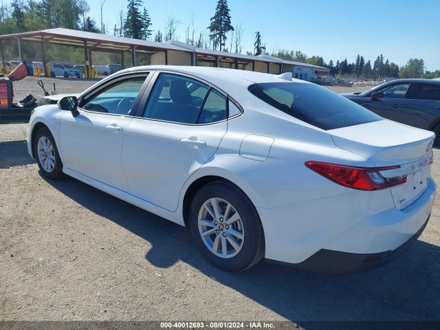 Toyota CAMRY LE 2025 4T1DAACK0SU504427 Image 3