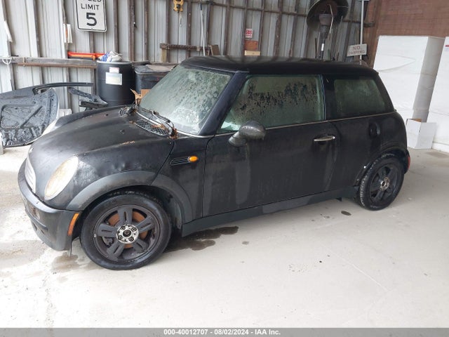 2003 MINI COOPER WMWRC33423TC41544 Photo 1