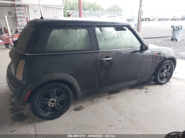 2003 MINI COOPER WMWRC33423TC41544 Photo 3