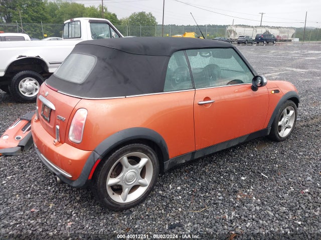 2006 MINI COOPER WMWRF335X6TF64812 Photo 3