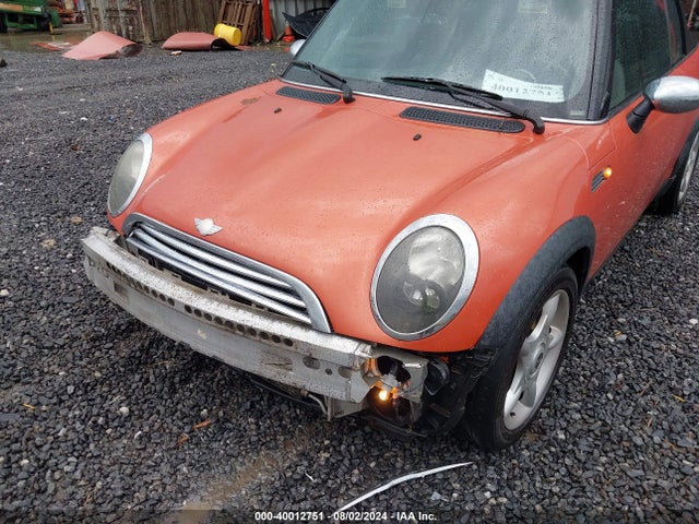 2006 MINI COOPER WMWRF335X6TF64812 Photo 5