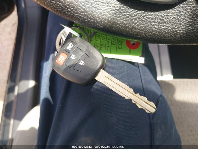 Toyota COROLLA LE 2016 5YFBURHE4GP509736 Image 11