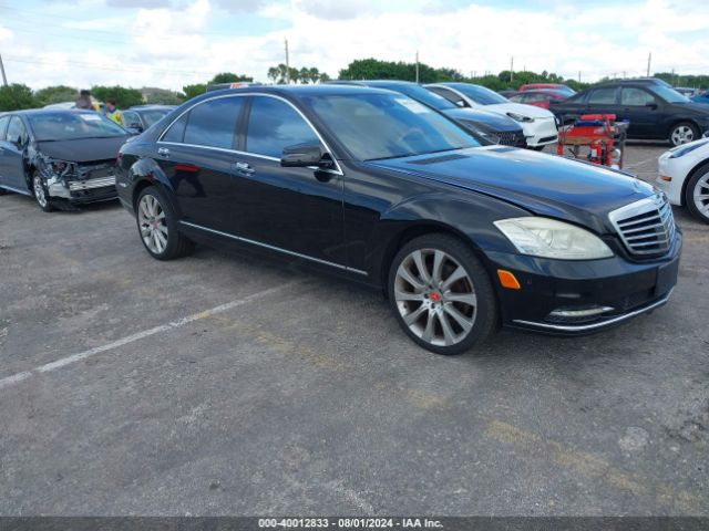 2011 MERCEDES-BENZ S 550 WDDNG7BB4BA416645