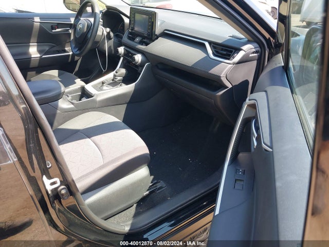 2T3P1RFV7LW111230 Toyota Rav4 Xle
