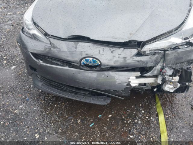 JTDL9RFU9L3015374 Toyota Prius Le Awd-e