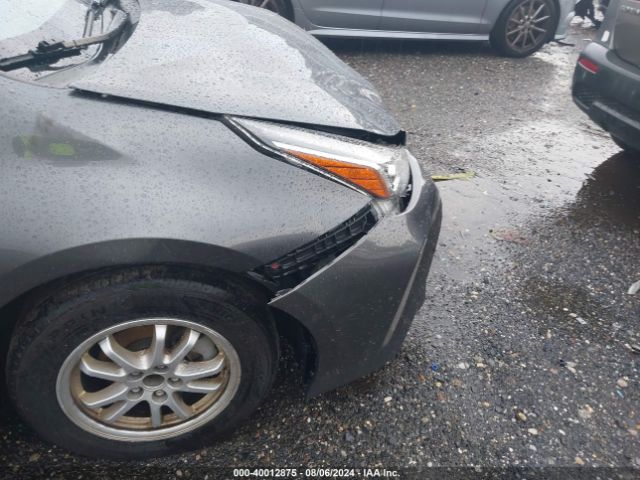 JTDL9RFU9L3015374 Toyota Prius Le Awd-e