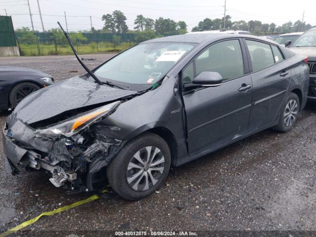 JTDL9RFU9L3015374 Toyota Prius Le Awd-e