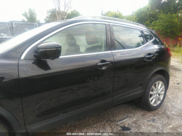 JN1BJ1BW5NW480573 Nissan Rogue Sport Sv Awd Xtronic Cvt