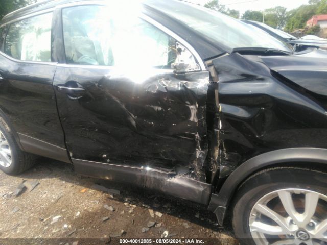 JN1BJ1BW5NW480573 Nissan Rogue Sport Sv Awd Xtronic Cvt