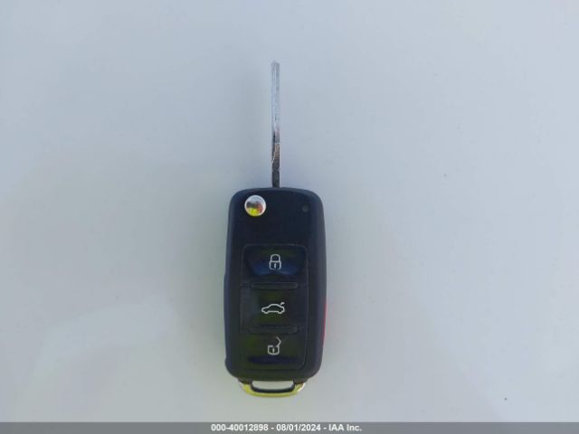 1VWAS7A39EC098271 Volkswagen Passat 1.8t S