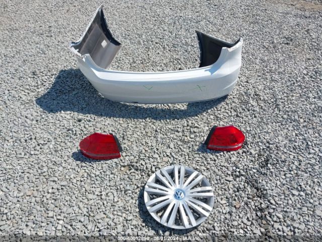 1VWAS7A39EC098271 Volkswagen Passat 1.8t S
