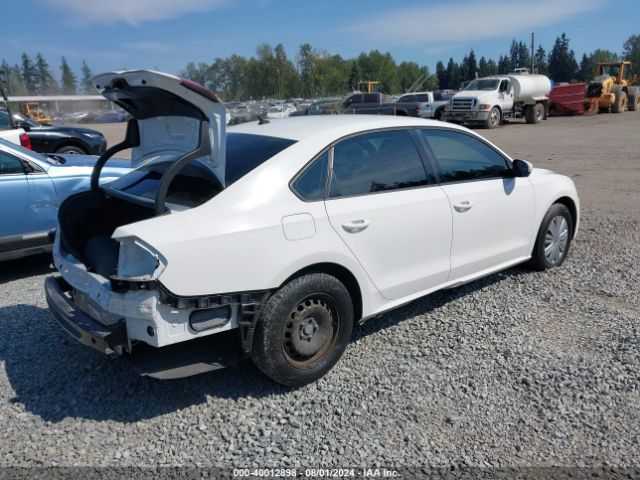 1VWAS7A39EC098271 Volkswagen Passat 1.8t S