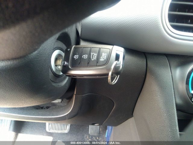KM8K1CAA1MU745901 Hyundai Kona Se