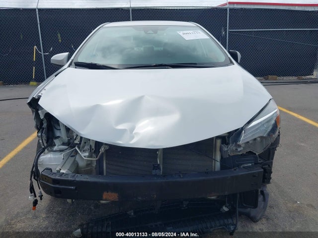 Toyota COROLLA LE 2018 5YFBURHE2JP823442 Image 13