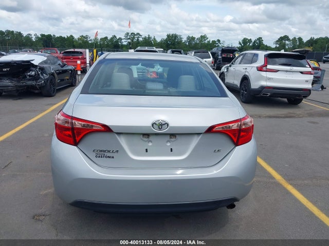 Toyota COROLLA LE 2018 5YFBURHE2JP823442 Image 17