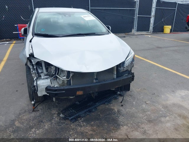 Toyota COROLLA LE 2018 5YFBURHE2JP823442 Image 6