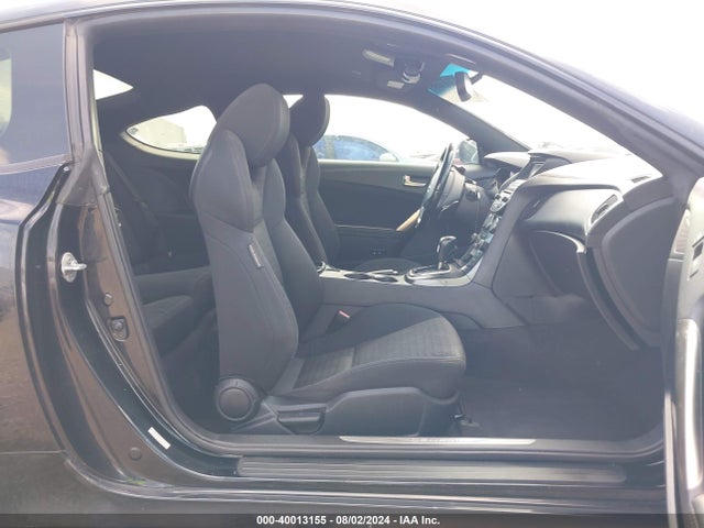 Hyundai Genesis 3.8 Base 2016 KMHHT6KJ6GU134397 Image 5