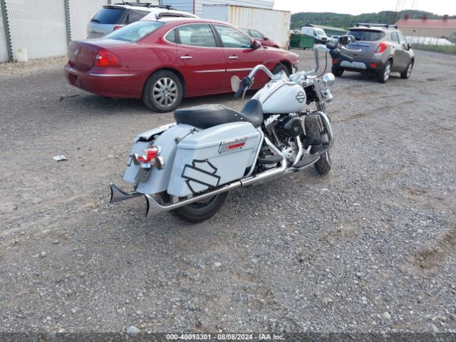2011 HARLEY-DAVIDSON FLHR 1HD1FB411BB628530 Photo 3