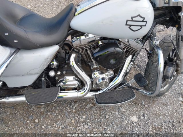 2011 HARLEY-DAVIDSON FLHR 1HD1FB411BB628530 Photo 7
