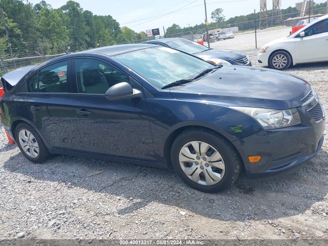 1G1PA5SH0E7456891 Chevrolet Cruze Ls Auto