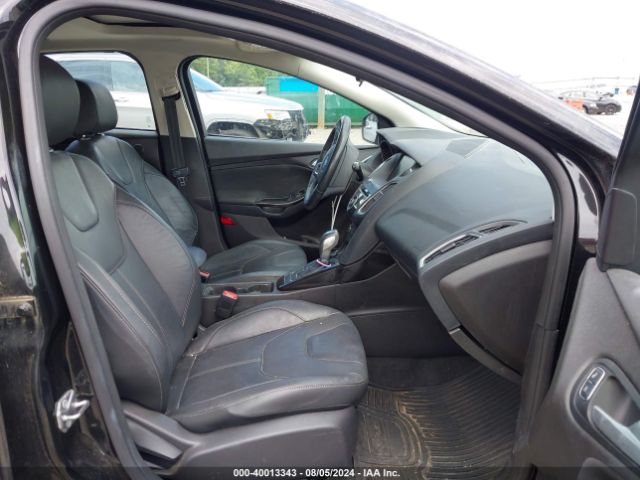 1FADP3N28FL345279 Ford Focus Titanium