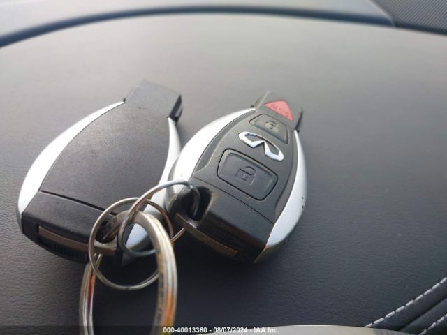 SJKCH5CP3JA054543 Infiniti Qx30 Premium