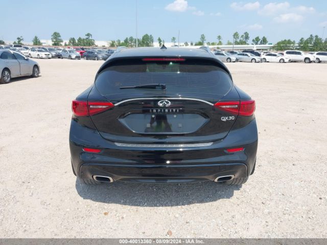 SJKCH5CP3JA054543 Infiniti Qx30 Premium