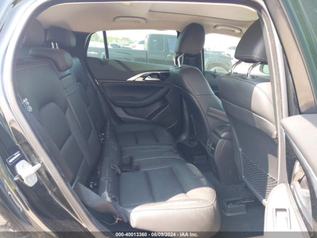 SJKCH5CP3JA054543 Infiniti Qx30 Premium