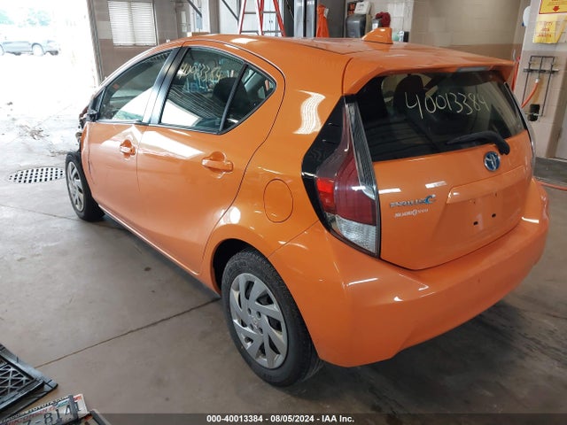 Toyota Prius C Two 2015 JTDKDTB37F1087033 Image 3
