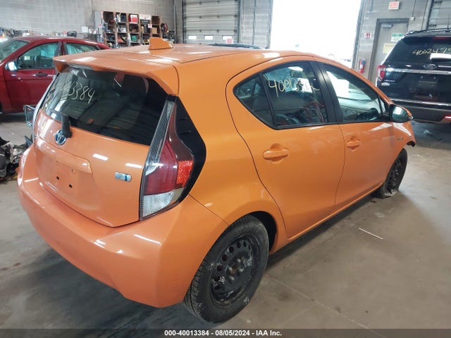 Toyota Prius C Two 2015 JTDKDTB37F1087033 Image 4